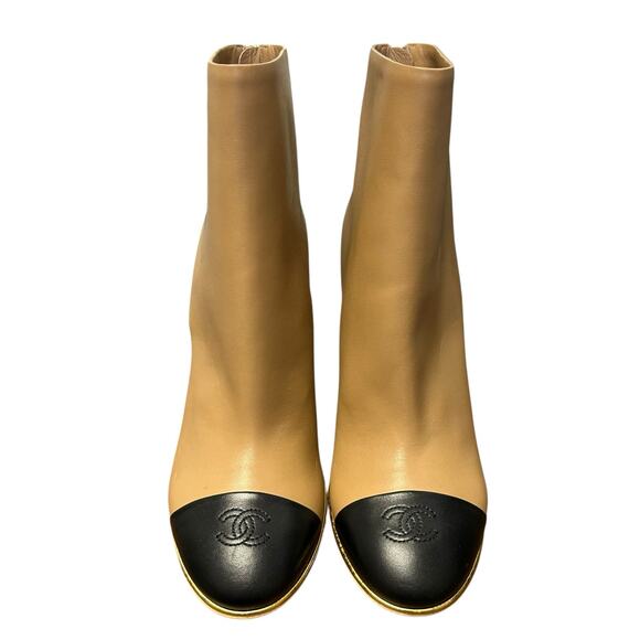 Chanel Tan Black Two Tone Interlocking CC Logo Wedge Boots Womens 39.5 / US 9.5 - Picture 4 of 14